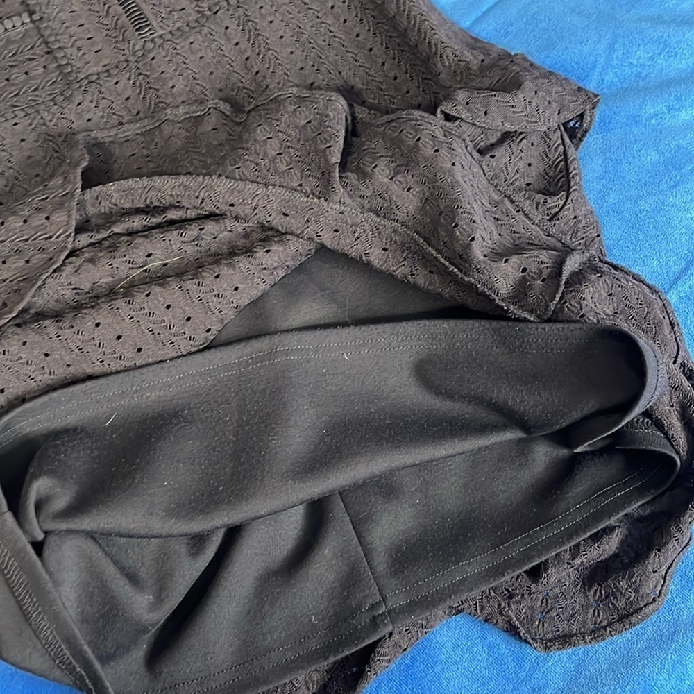 ⭐️ Adelyn Rae dark navy blue lace dress - size small - Picture 11 of 11